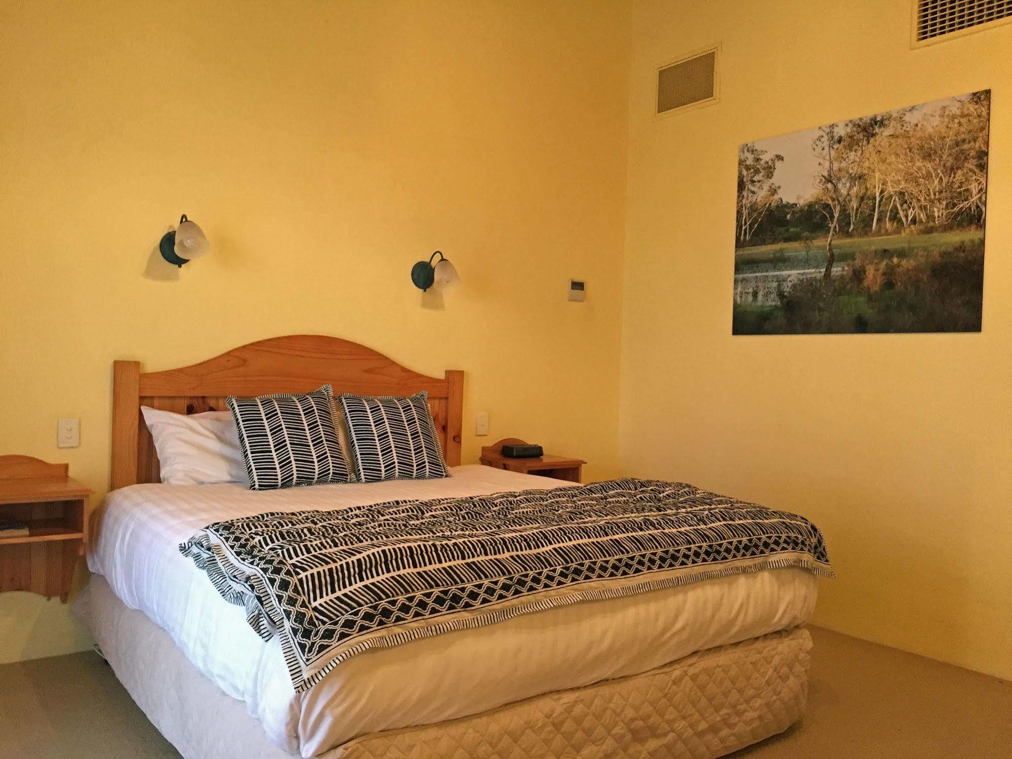 Coonawarra Place Motor Inn Exterior foto
